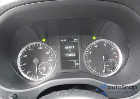 2018 Mercedes-Benz Metris z USA, uszkodzony, nr VIN WD3PG2EA3J3414388